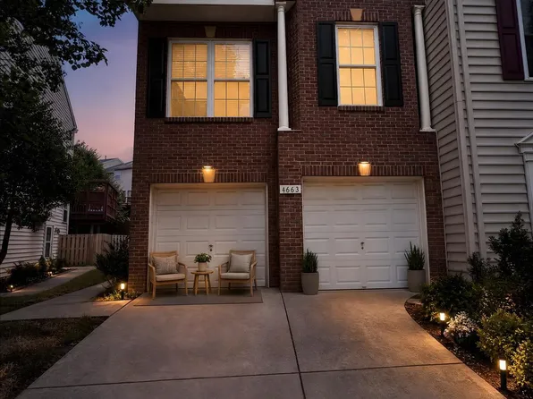 4663 Flatlick Branch Dr, Chantilly, VA 20151