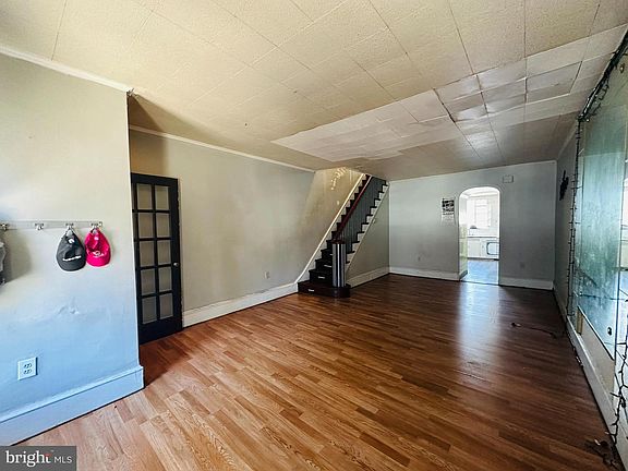 3rd image of 422 Wolf St