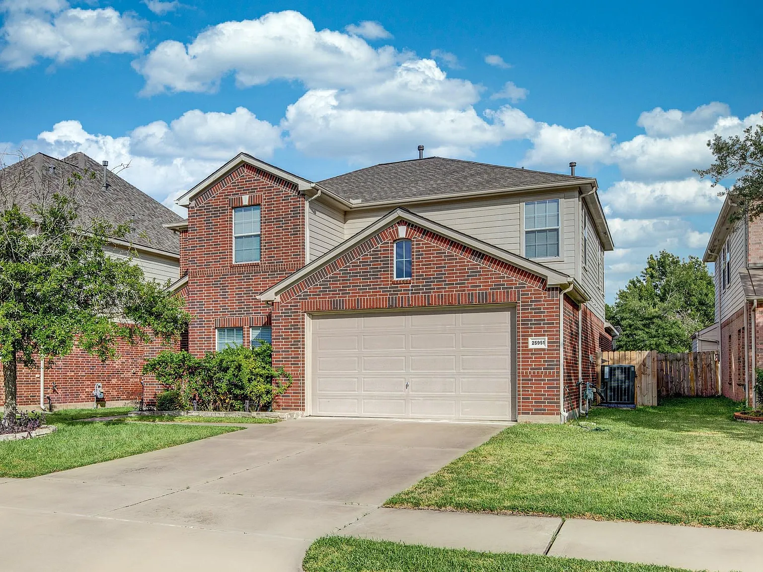 4 bed, 3.5 bath, 3042 sqft, $2,950 — Photo 2