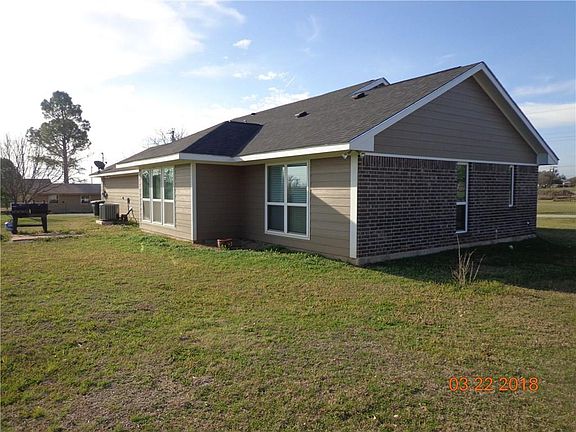 3rd image of 983 Terraha Dr