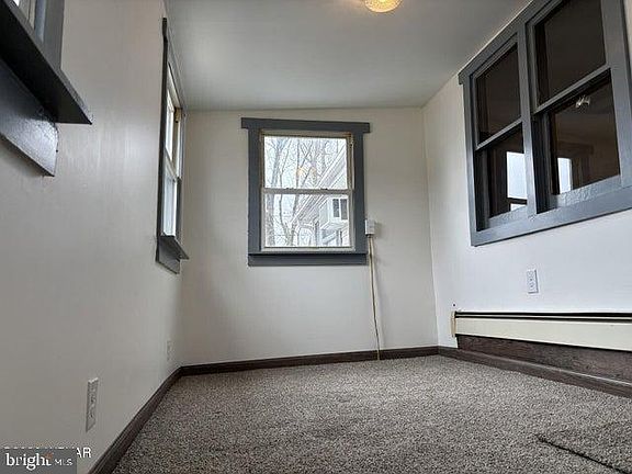 3rd image of 652 E Church St #R