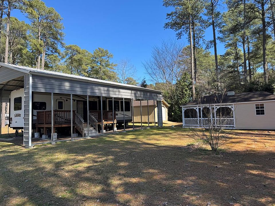 1st image of 240/241 Nautilus Dr