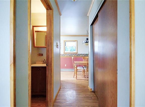 4th image of 2284 Barness Dr