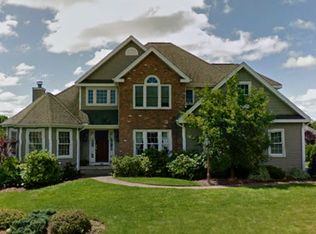 62 Nathaniel Dr, Wethersfield, CT 06109