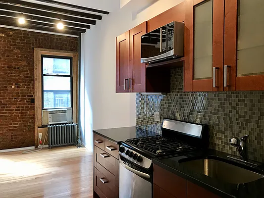 Rented by Adir Realty | media 1