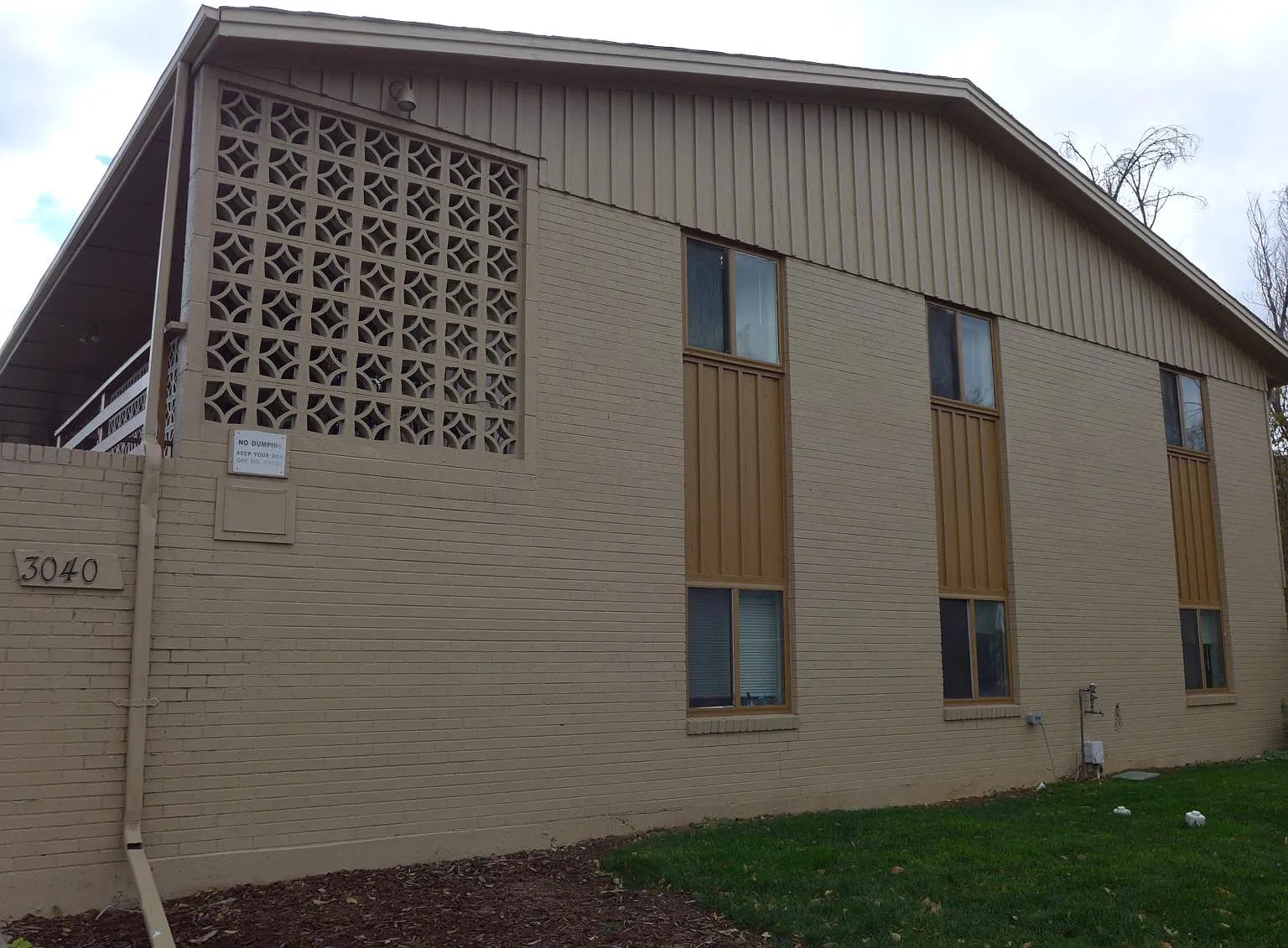 2 bed, 700 sqft, $1,995 — Photo 1