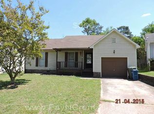 533 Jennings Farm Rd, Fayetteville, NC 28314