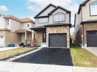 30 Willowrun Dr, Kitchener, ON N2A0H5