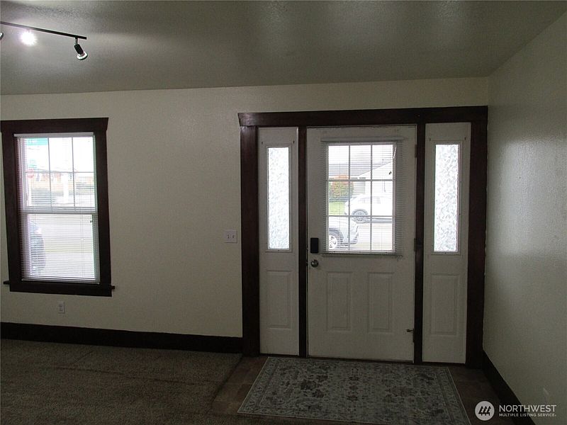 2nd image of 110 & 114 E Hazel Avenue