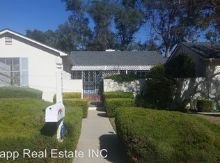 212 N Foothill Rd, Ojai, CA 93023