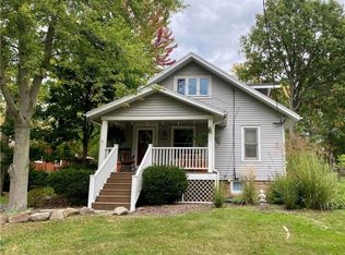 2211 Graham Rd, Stow, OH 44224