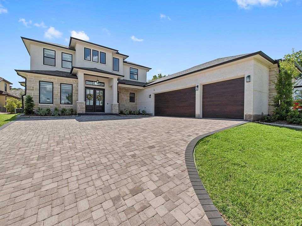1st image of 135 Bentwater Bay Dr