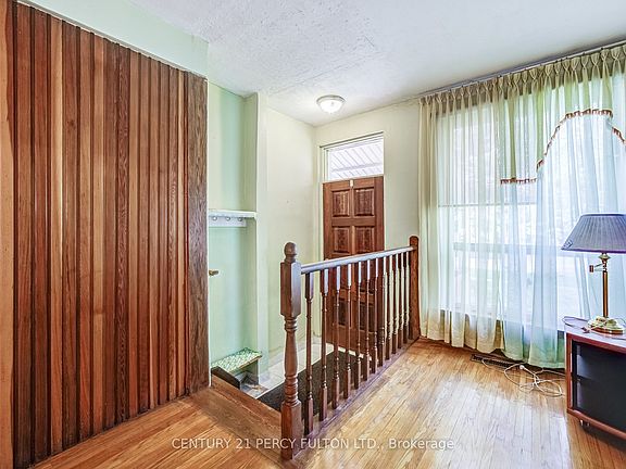 5th image of 23 Shier Dr