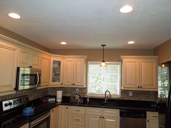 2nd image of 10408 W Fairway Dr