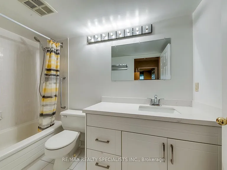 2177 Burnhamthorpe Rd W #1112 — Photo 26