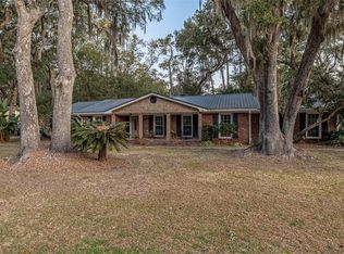 116 Saint Clair Dr, Saint Simons Island, GA 31522