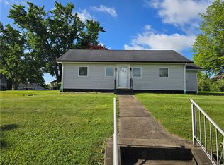 142 Delaware Dr, Butler, PA 16001