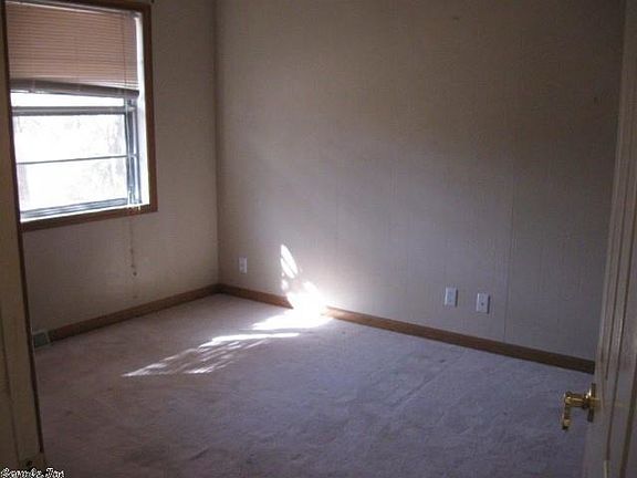 2nd image of 44 Skyline Dr