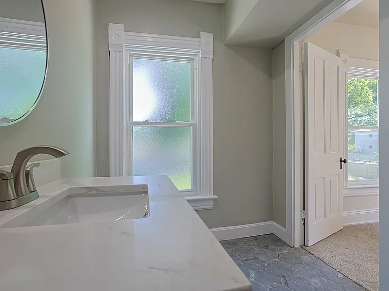 6118 Prentice St — Photo 44