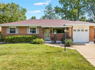 8608 Carriage Way Dr, Saint Louis, MO 63123