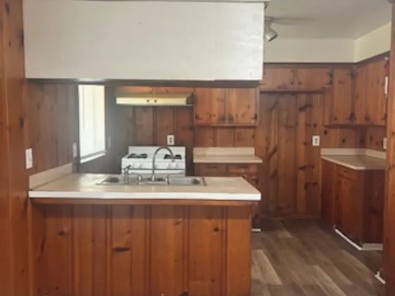1527 Maria Dr — Photo 5