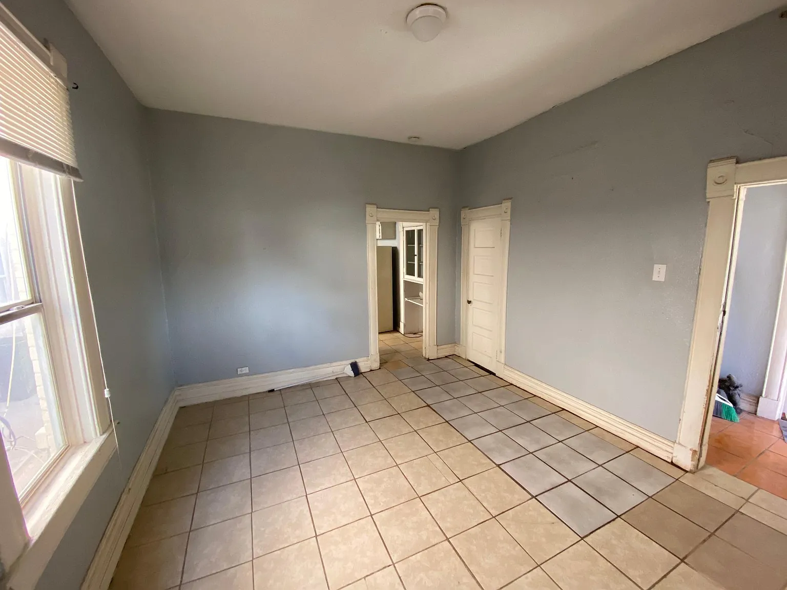 Studio, 400 sqft, $600 — Photo 2
