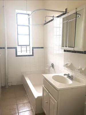 Rented by Bohemia Realty Group | media 9