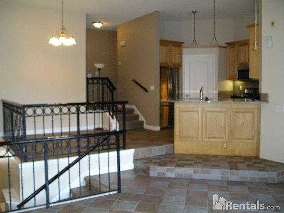 2nd image of 607 Masthead Ct