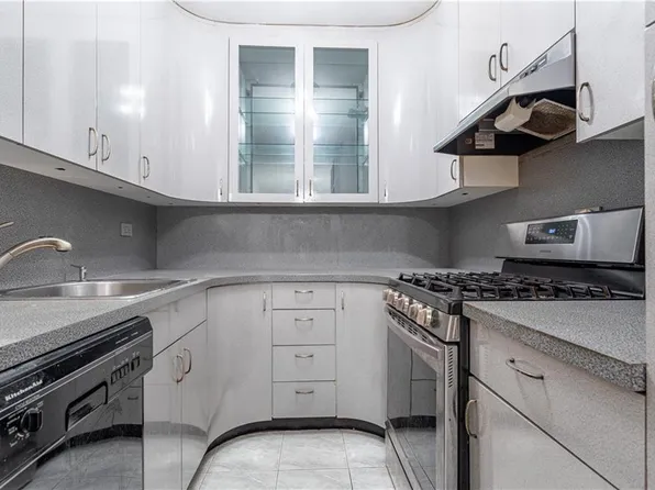 2727 Ocean Pkwy APT B10, Brooklyn, NY 11235