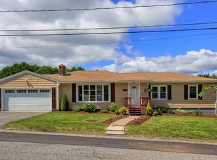 8 Bonnydale Rd, Leominster, MA 01453