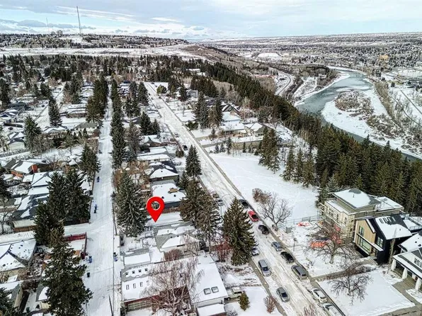 75 N Wildwood Dr SW, Calgary, AB T3C 3C6