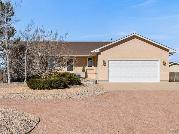 895 W El Nido Dr, Pueblo West, CO 81007