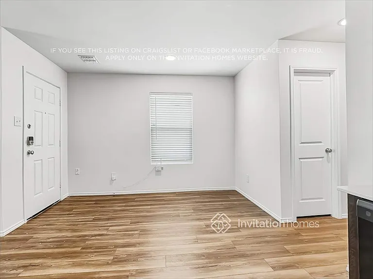 3050 Wallace Wells Ct — Photo 7