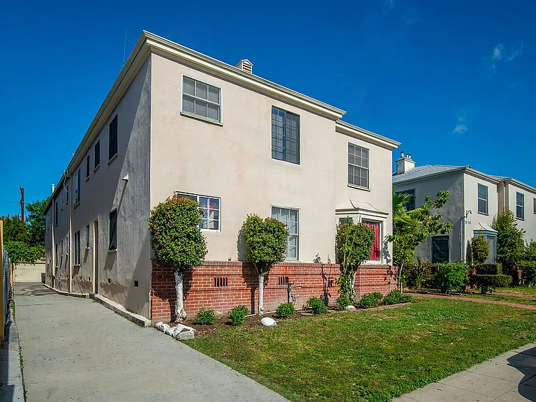 Crenshaw Park Apartments — Photo 17