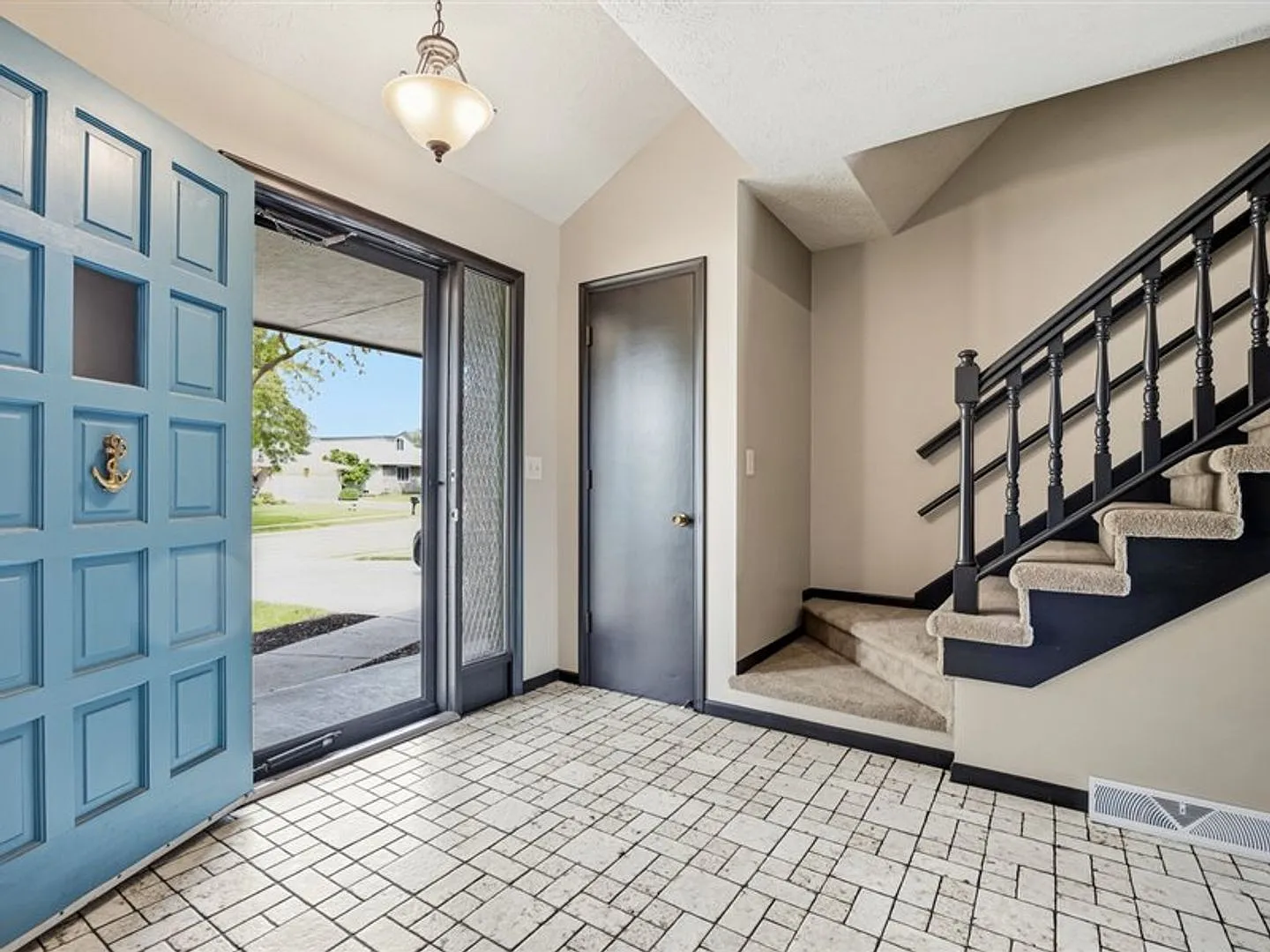 West Omaha Home For Rent — Photo 4