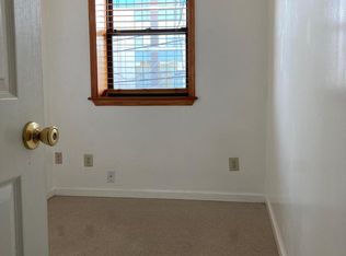 1001 Wood St APT 2F, Philadelphia, PA 19107