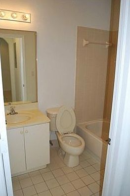 5th image of 2375 NE 42nd Ave
