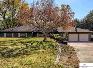 2717 Bay Rd, Plattsmouth, NE 68048