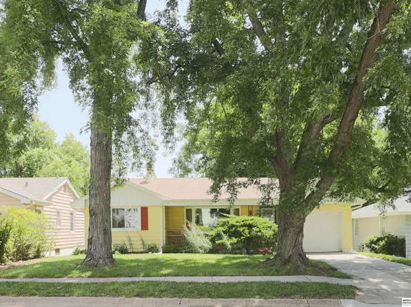 3007 S 76th Ave, Omaha, NE 68124