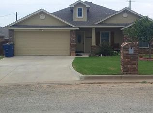 1517 Dresser St, Graham, TX 76450