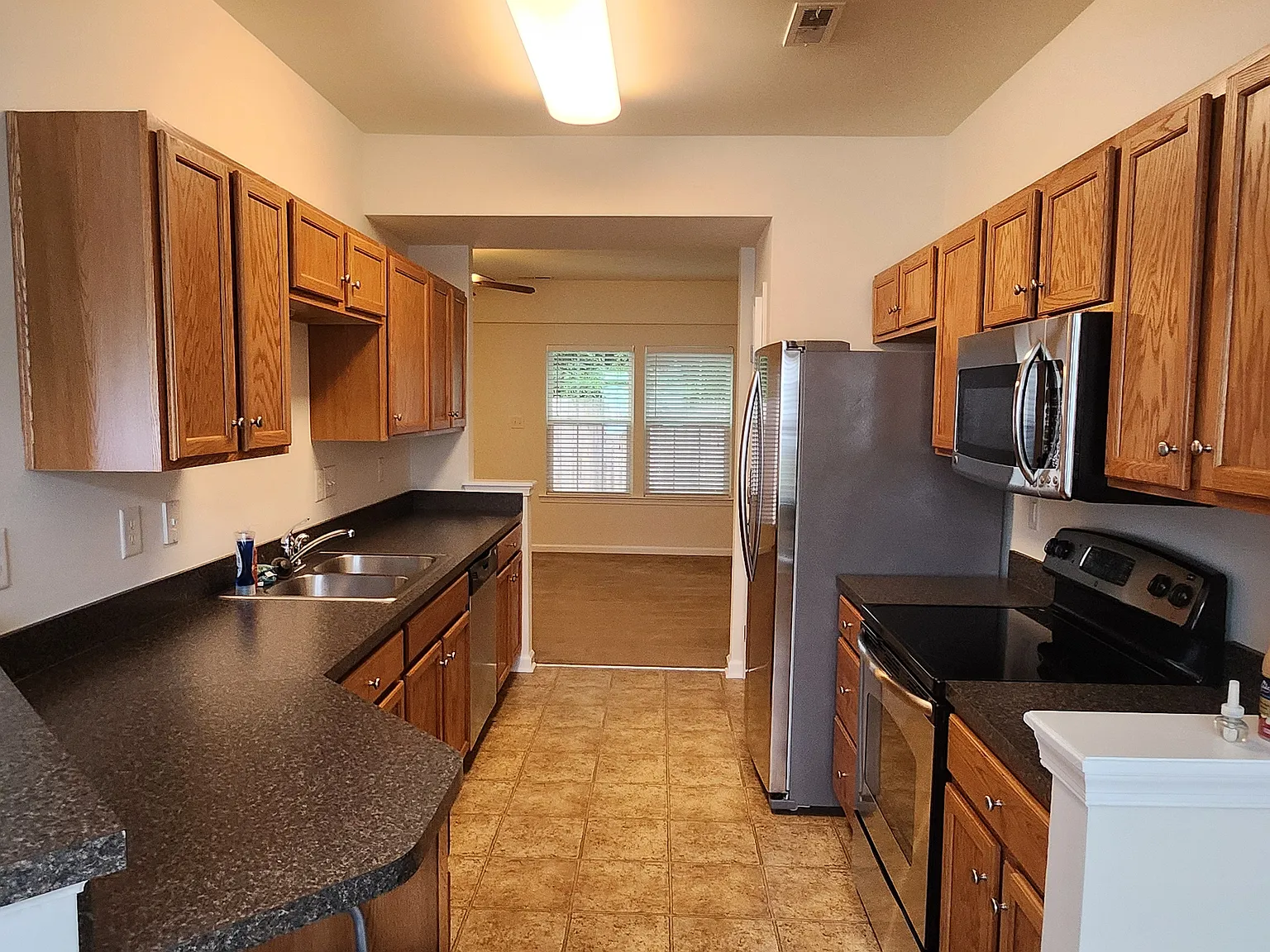Kitty Hamilton Cir, Ashland — Photo 2