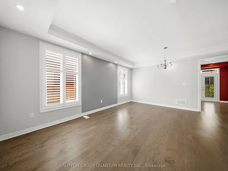 3196 Ernest Appelbe Blvd — Photo 9