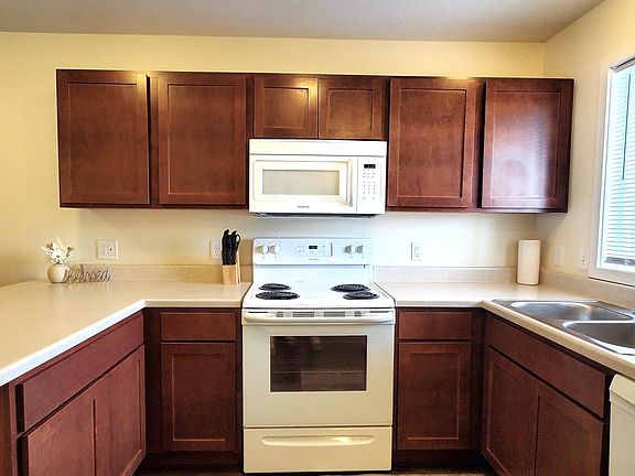 3rd image of 3883 Vale Dr