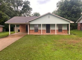 735 Clearmont Dr, Pearl, MS 39208