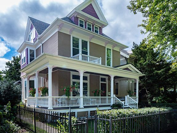 2nd image of 832 Fairmount Ave