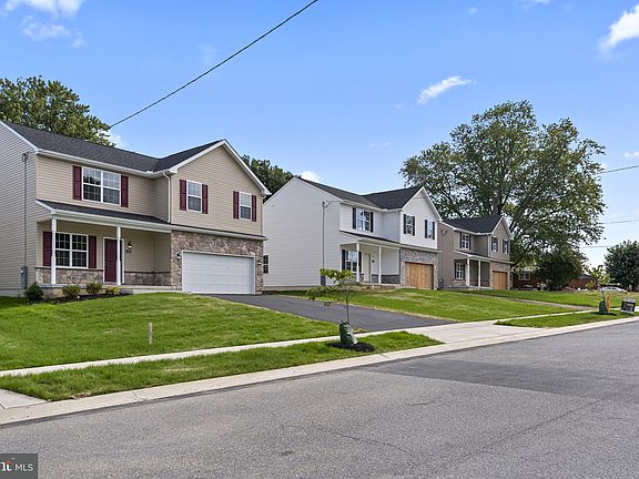 2nd image of 308 Nowland Ln