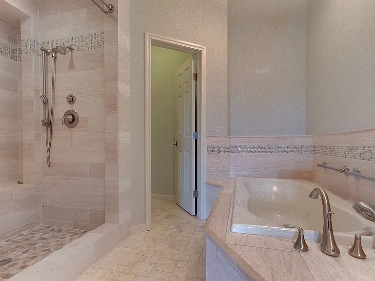 4231 Westlake Dr #E2 — Photo 19
