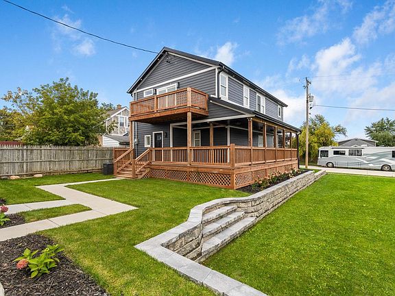 4th image of 1107 Marshall AVENUE
