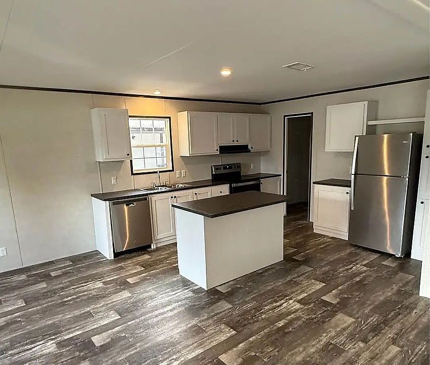 1st image of 380 Robin Ln #380RO