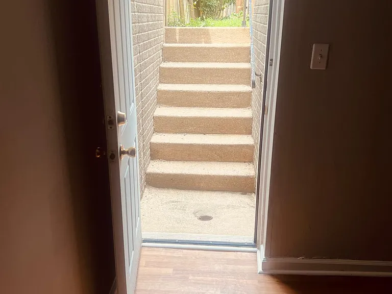 2110 Cedar Barn Way — Photo 15